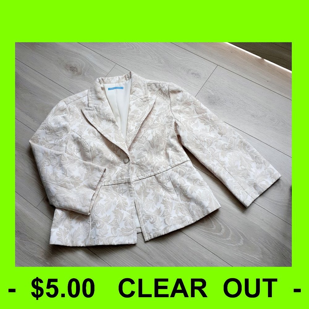 Tone-on-tone embroidered blazer with a satin finish